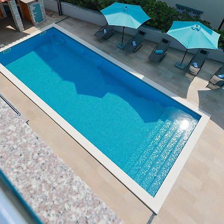 Apartmani Villa Barbara Novalja Bagian luar foto