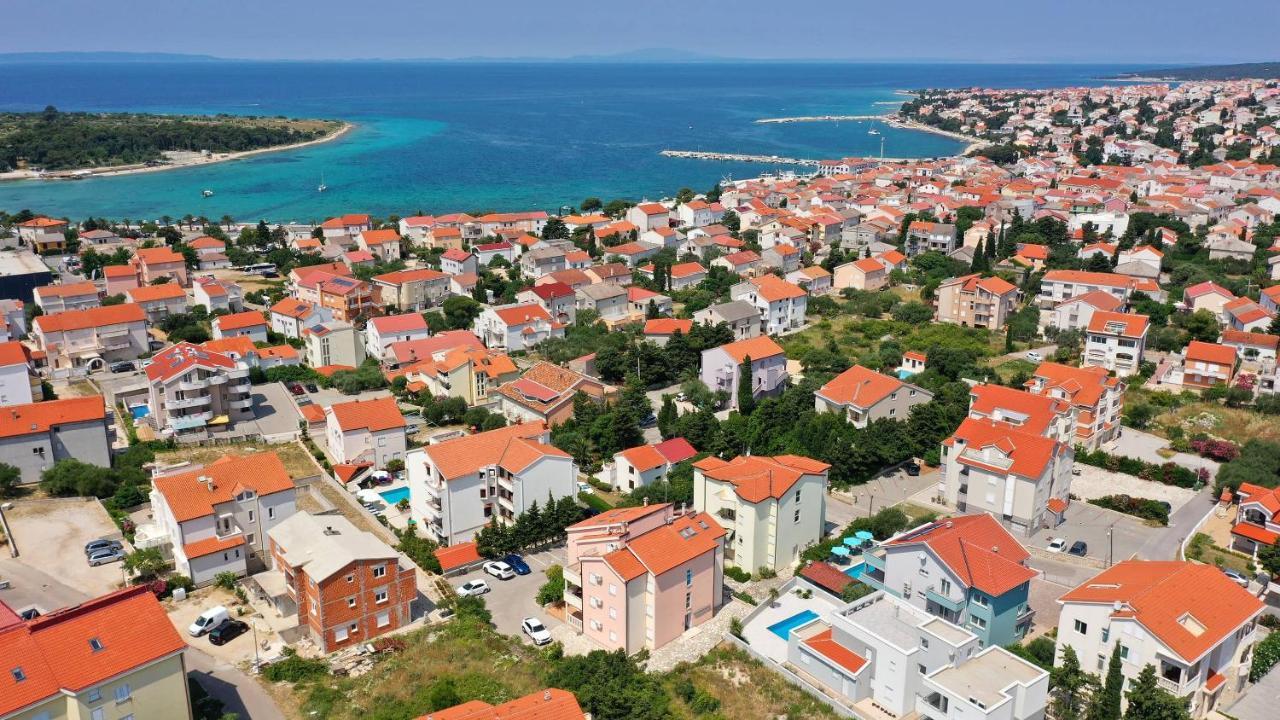Apartmani Villa Barbara Novalja Bagian luar foto