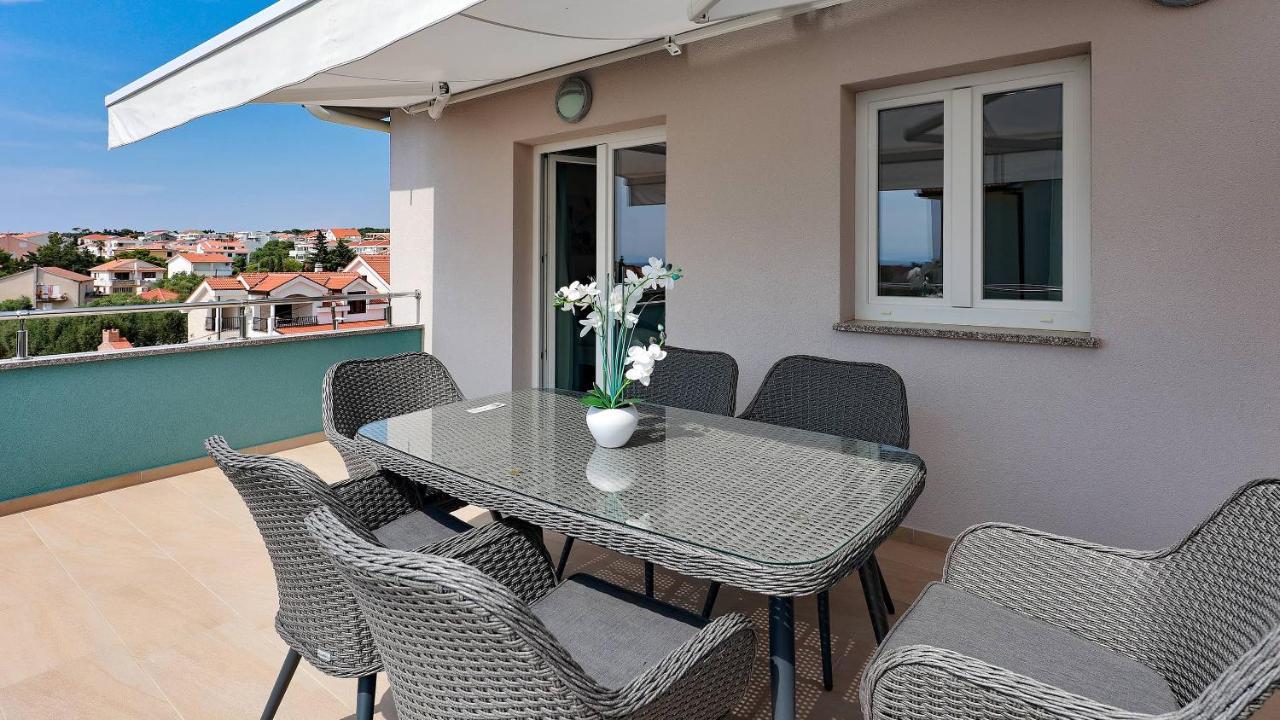 Apartmani Villa Barbara Novalja Bagian luar foto