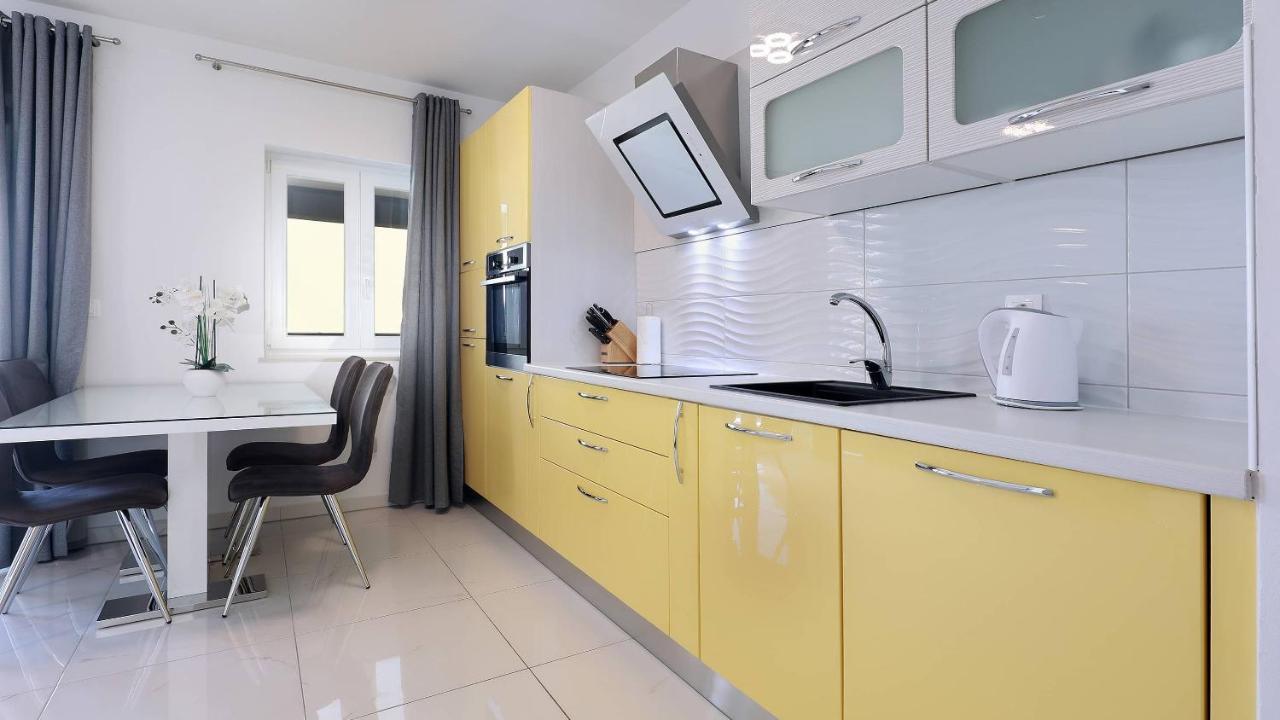 Apartmani Villa Barbara Novalja Bagian luar foto