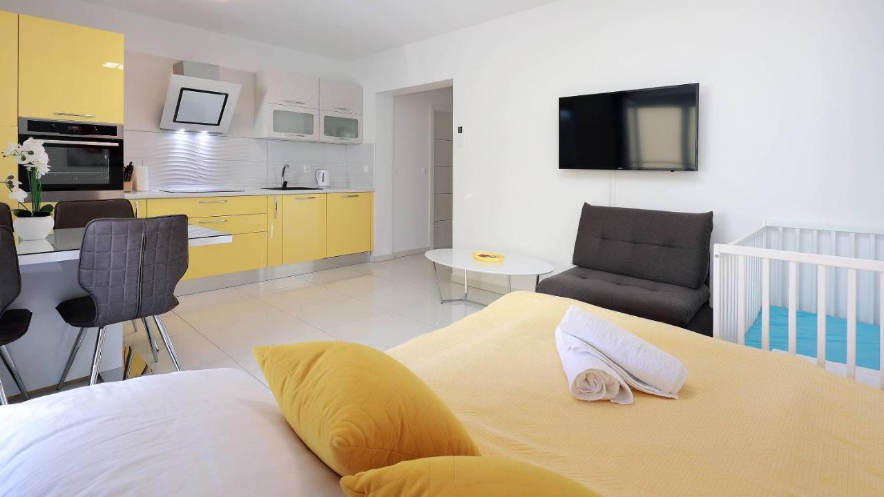 Apartmani Villa Barbara Novalja Bagian luar foto