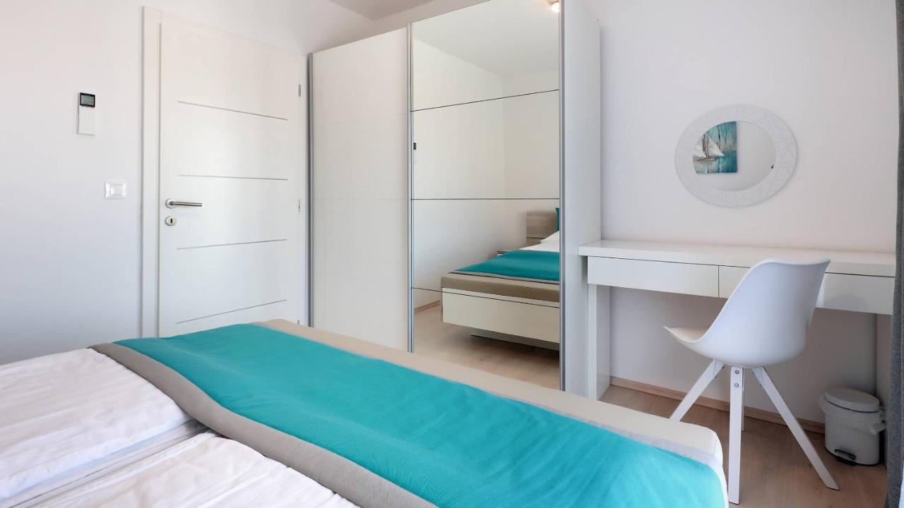 Apartmani Villa Barbara Novalja Bagian luar foto