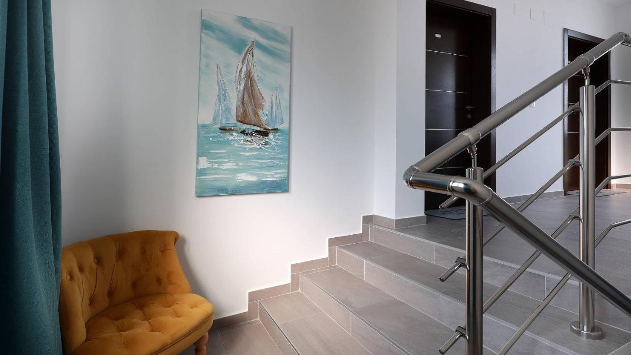 Apartmani Villa Barbara Novalja Bagian luar foto